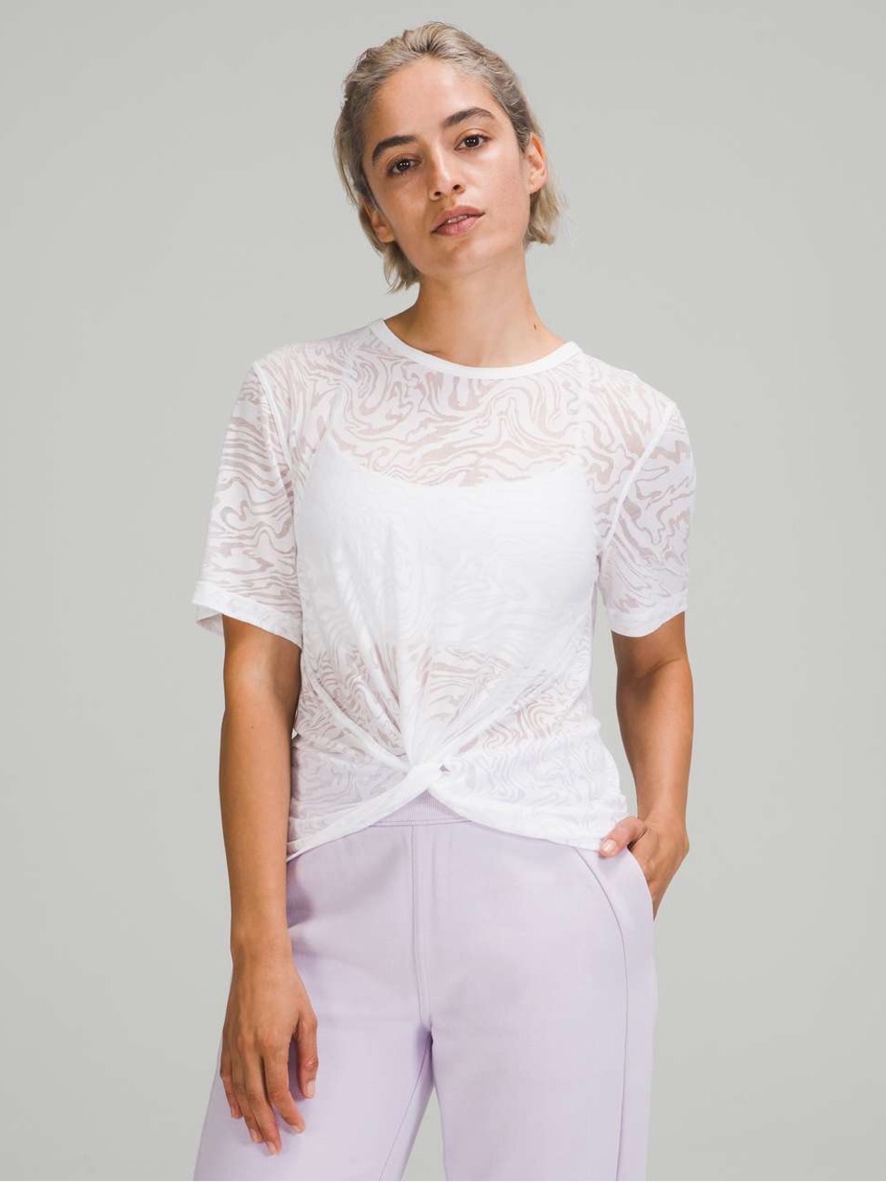 Lululemon Crescent Tee *Veil size 10